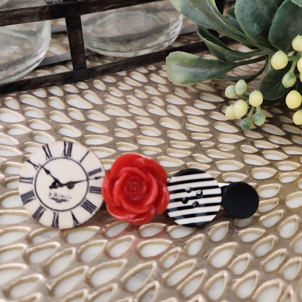 Clock & Red Rose hairclip